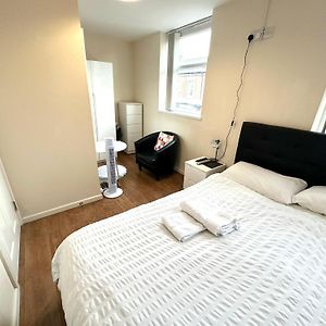 Budget Kamer met een King Size Bed